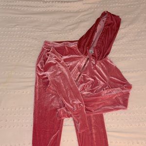 Pink  Satin XS Fashion Nova sweat set